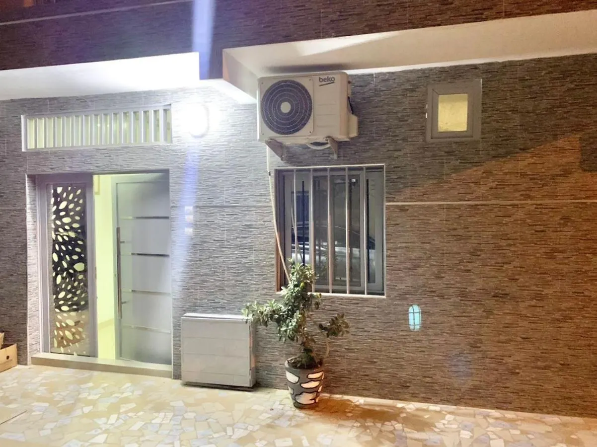 Superbes Appartements Non Loin De Auchan Mermoz Dakar 0*,  Senegal