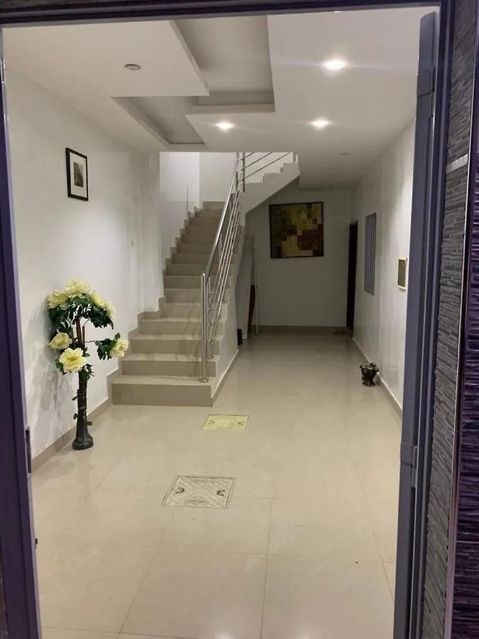 Superbes Appartements Non Loin De Auchan Mermoz Dakar Apartment